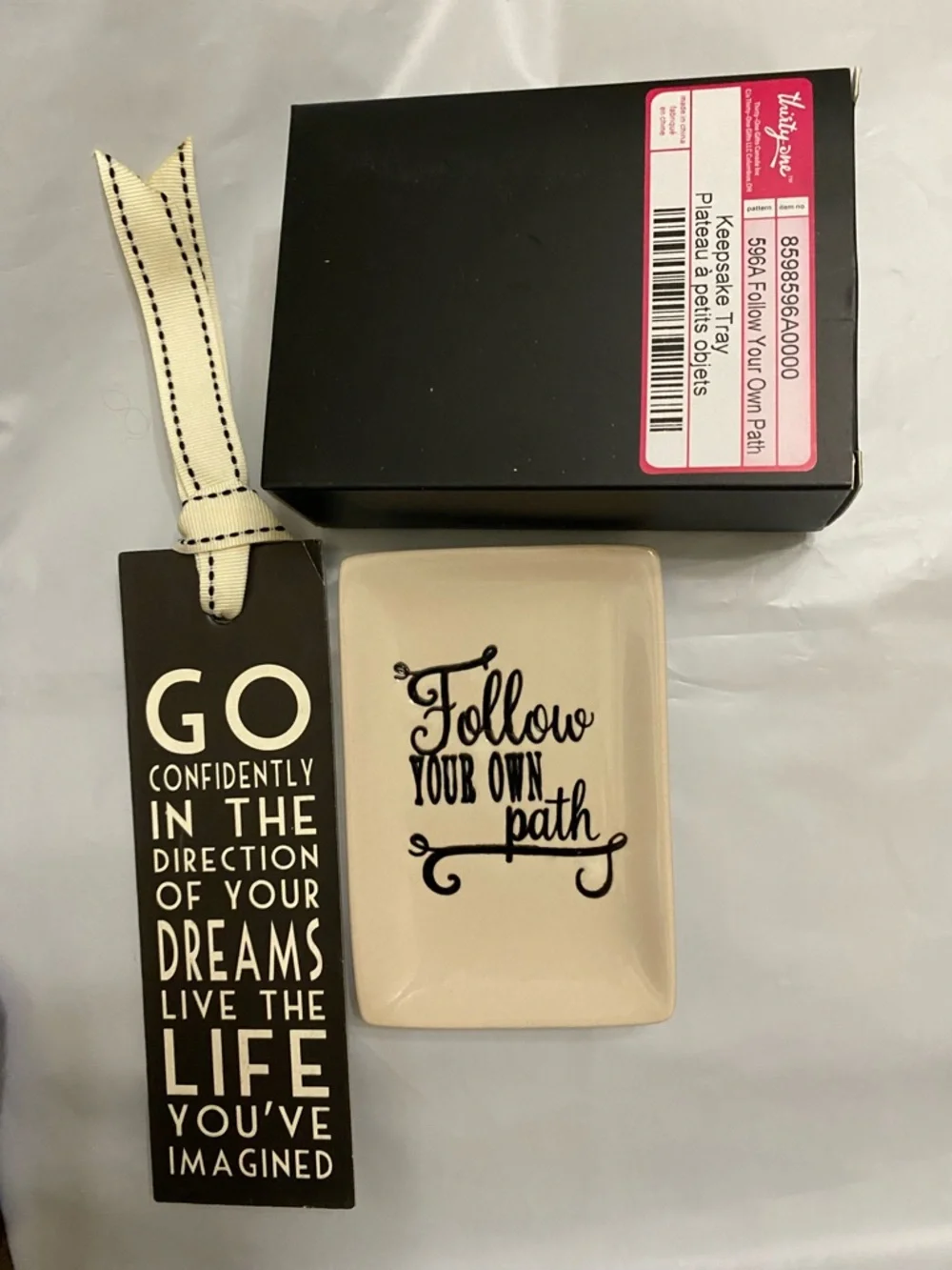 Thirty-one Follow Your Own Path Ceramic Trinket Dish - Cream and book mark